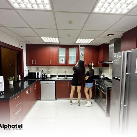 Alphatel Beach Hostel Jbr Дубай Екстер'єр фото